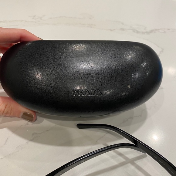 Men’s Prada sunglasses - Picture 8 of 13